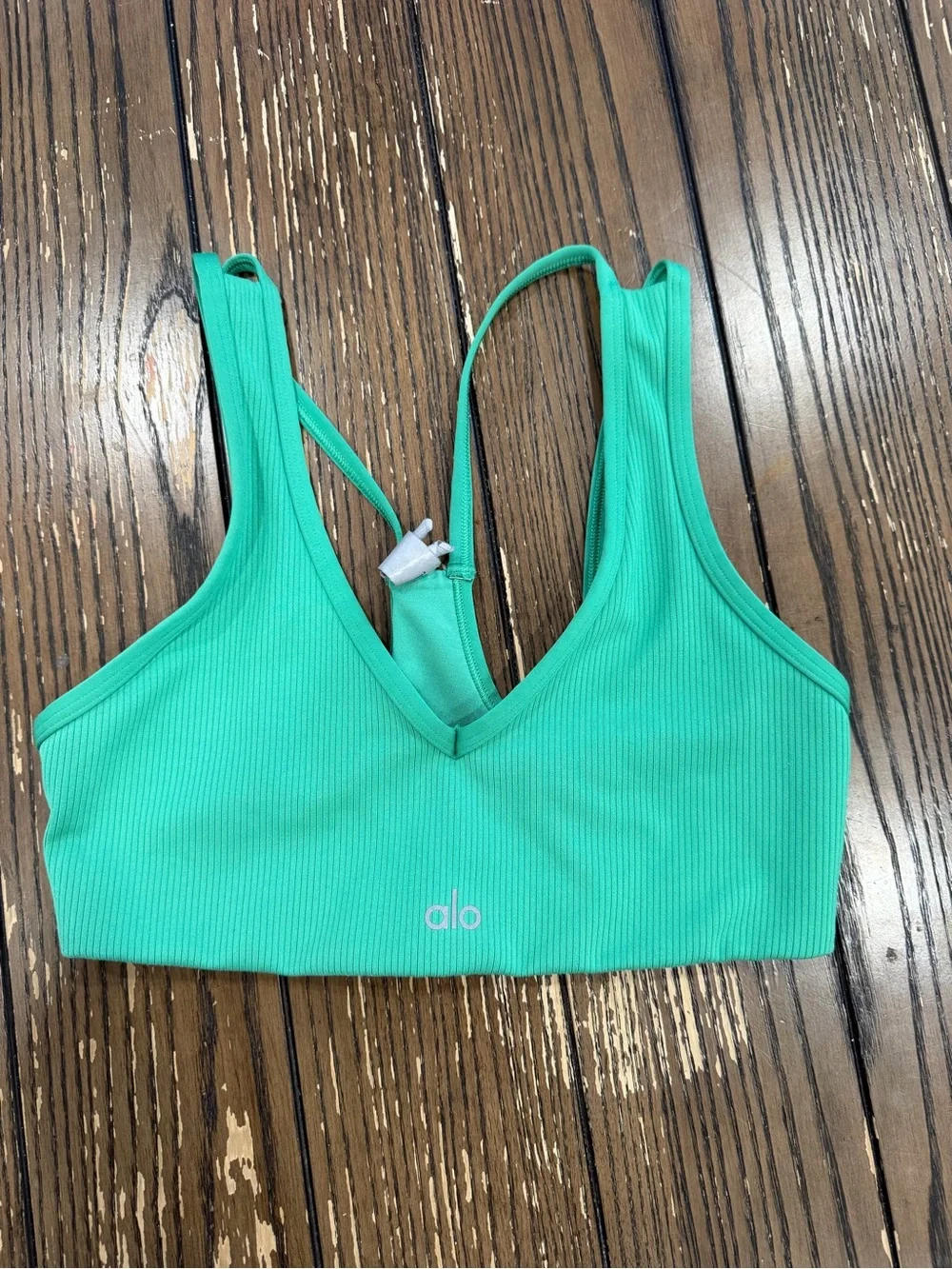 ALO Yoga Ribbed V-Neck Sports Bra in Mint